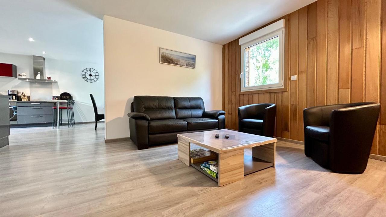 Chalet Avec Terrasse Sur Pilotis Vue Sur L'Etang Rue  Luaran gambar