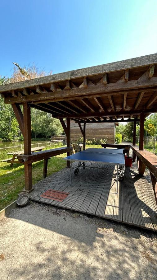 Chalet Avec Terrasse Sur Pilotis Vue Sur L'Etang Rue  Luaran gambar