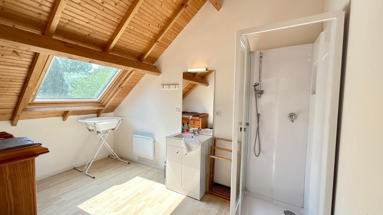 Chalet Avec Terrasse Sur Pilotis Vue Sur L'Etang Rue  Luaran gambar