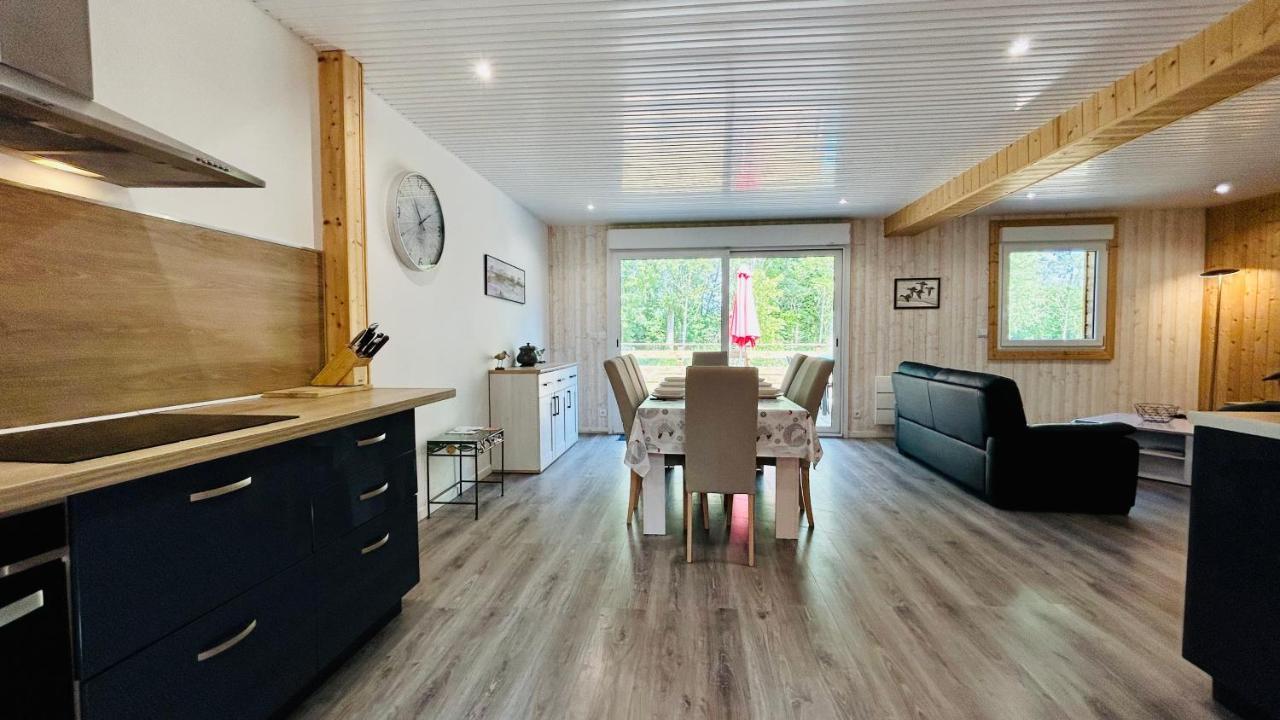 Chalet Avec Terrasse Sur Pilotis Vue Sur L'Etang Rue  Luaran gambar