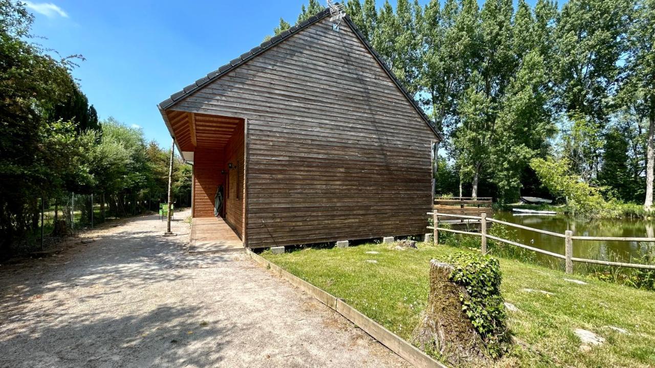 Chalet Avec Terrasse Sur Pilotis Vue Sur L'Etang Rue  Luaran gambar